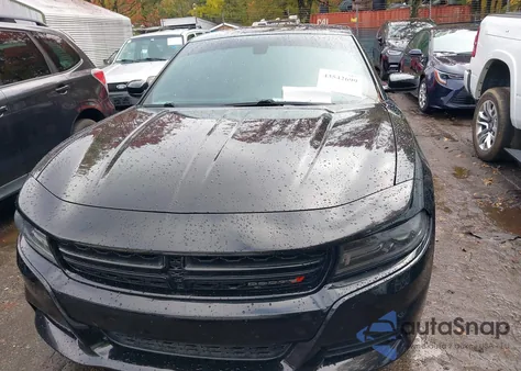 2015 Dodge Charger Sxt z USA, uszkodzony, nr VIN 2C3CDXHG2FH915341